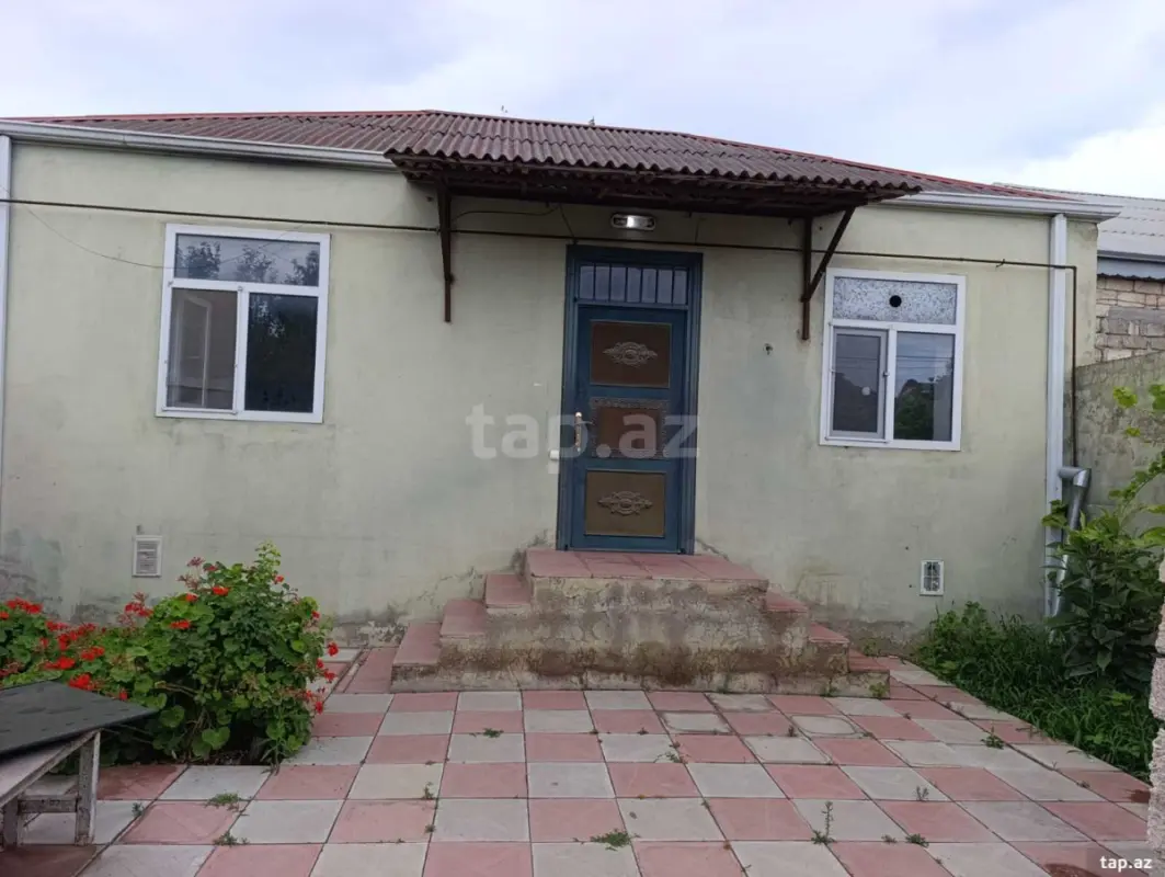 Satılır 2 otaqlı həyət evi 60 m²