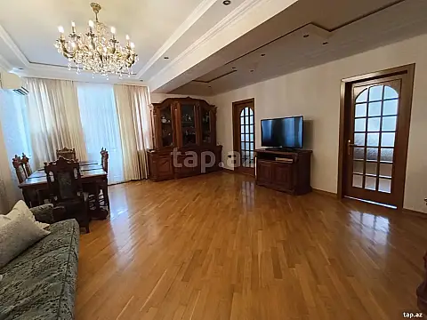 Satılır 4 otaqlı yeni tikili 146 m² — Bakı 4 otaq 146.00 m²
