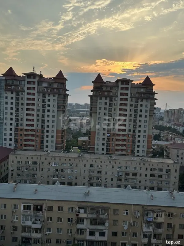 Kirayə verilir 2 otaqlı yeni tikili 70 m²