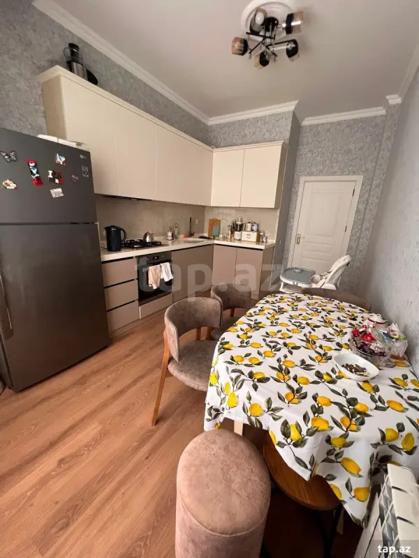 Satılır 3 otaqlı yeni tikili 138 m²