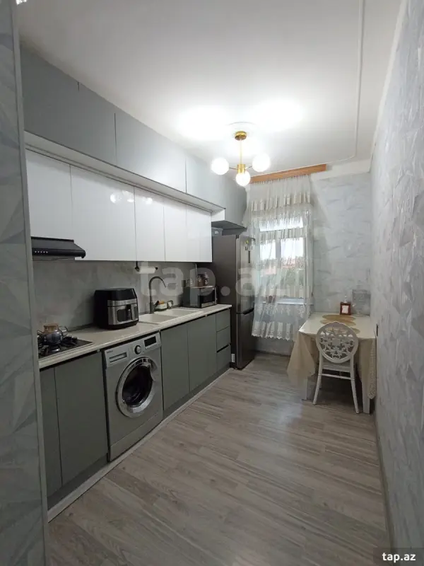 Satılır 2 otaqlı yeni tikili 60 m²