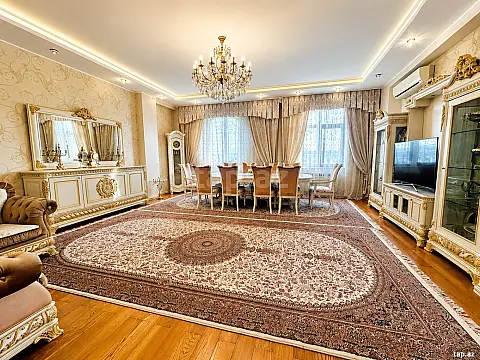 Satılır 6 otaqlı yeni tikili 250 m² — Bakı 6 otaq 250.00 m²