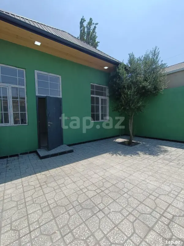 Satılır 4 otaqlı həyət evi 100 m²