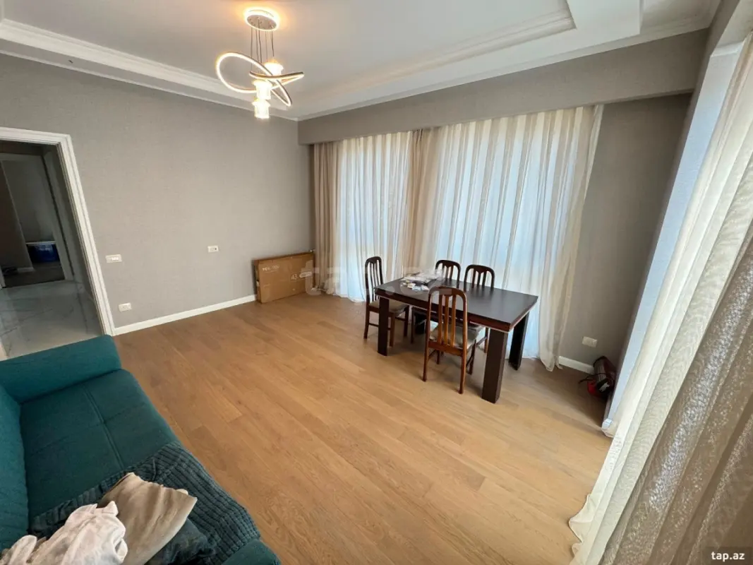 Kirayə verilir 3 otaqlı yeni tikili 83 m²