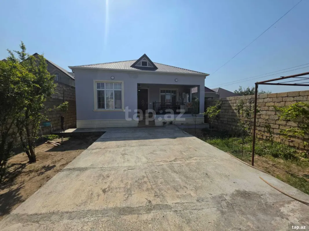 Satılır 4 otaqlı həyət evi 130 m²