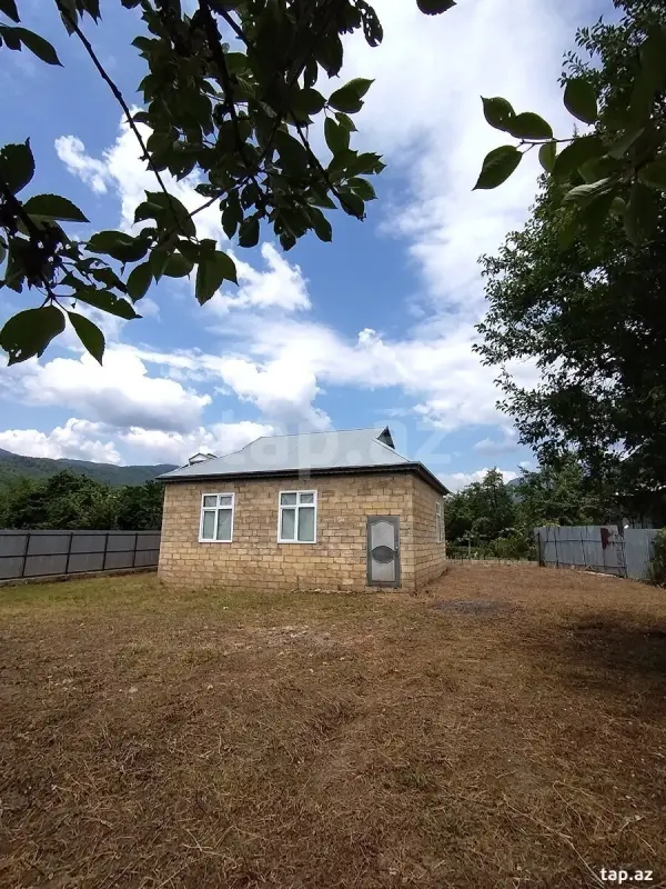 Satılır 3 otaqlı həyət evi 80 m²