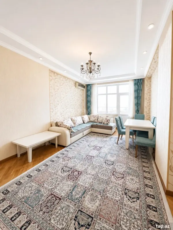 Satılır 3 otaqlı yeni tikili 100 m²
