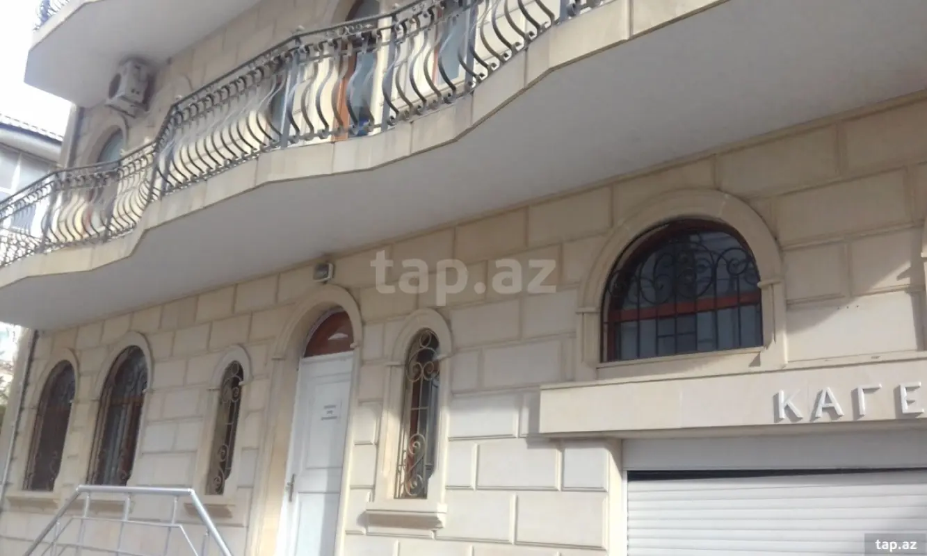 Kirayə verilir 11 otaqlı həyət evi 600 m²