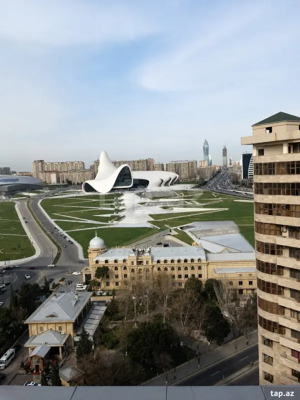 Kirayə verilir 2 otaqlı yeni tikili 85 m²