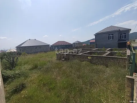 Satılır torpaq sahəsi — Oğuz