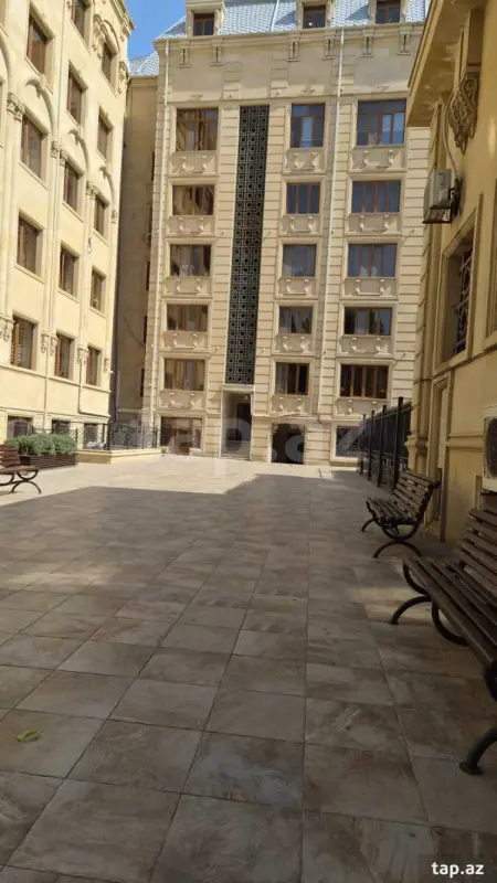 Kirayə verilir 2 otaqlı mənzil 45 m²