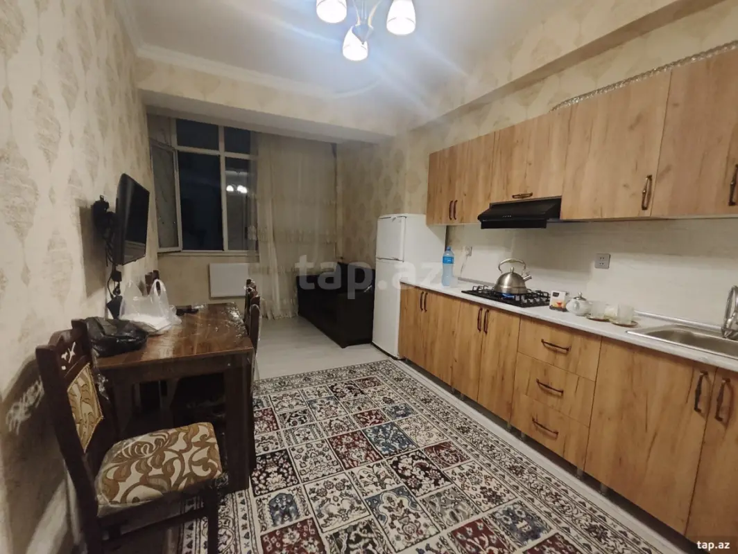 Kirayə verilir 2 otaqlı yeni tikili 50 m²
