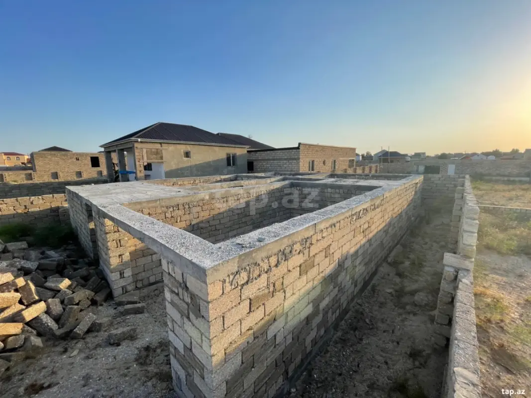 Satılır 2 otaqlı həyət evi 4 m²