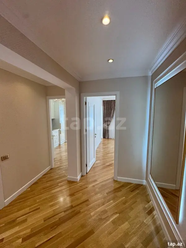 Satılır 2 otaqlı yeni tikili 80 m²