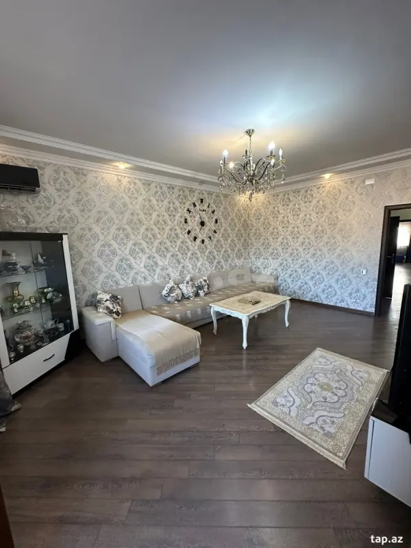 Satılır 3 otaqlı yeni tikili 120 m²