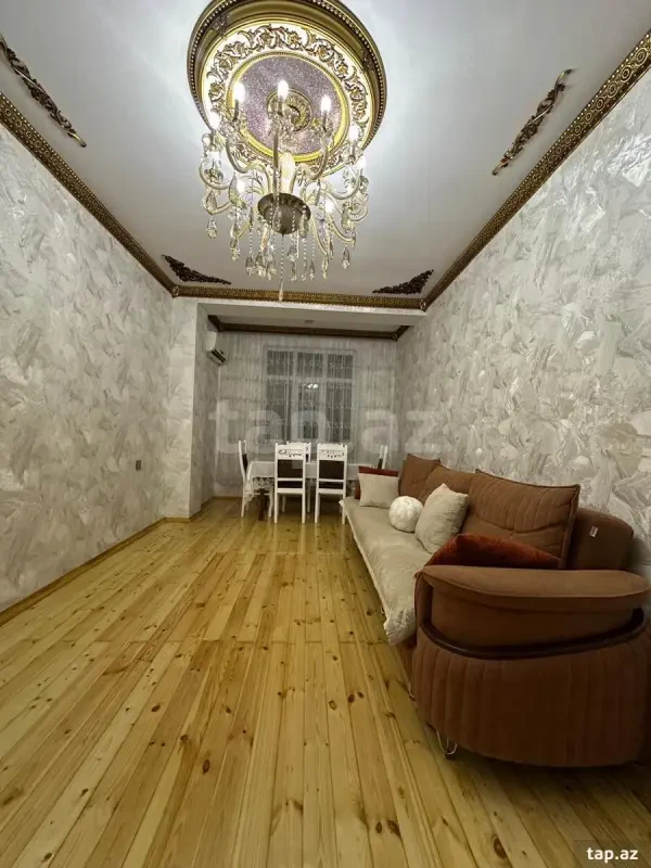 Satılır 2 otaqlı yeni tikili 72 m²