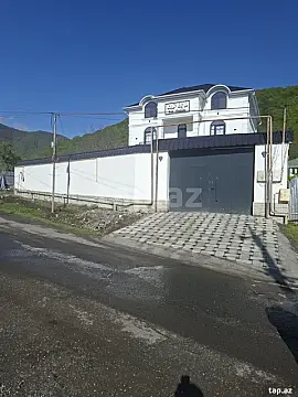 Kirayə verilir 4 otaqlı həyət evi 200 m² — Qəbələ 4 otaq 200.00 m²