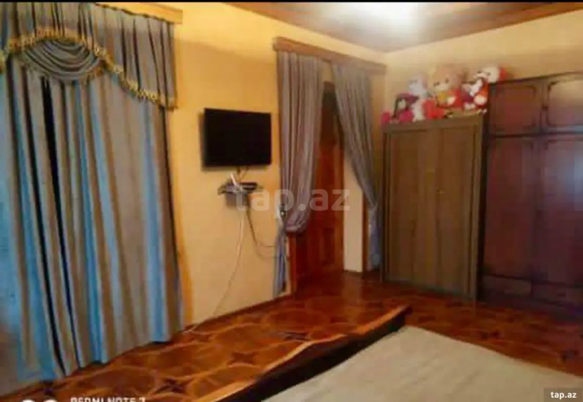 Kirayə verilir 3 otaqlı həyət evi 550 m²