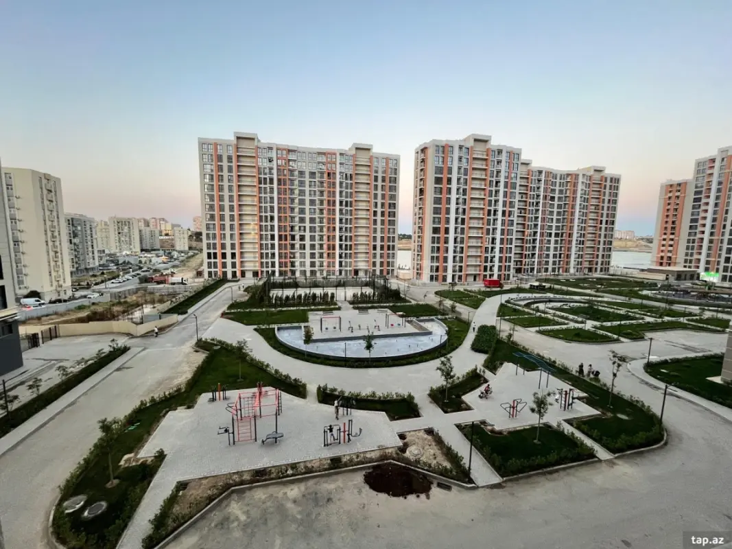 Kirayə verilir 3 otaqlı yeni tikili 97 m²