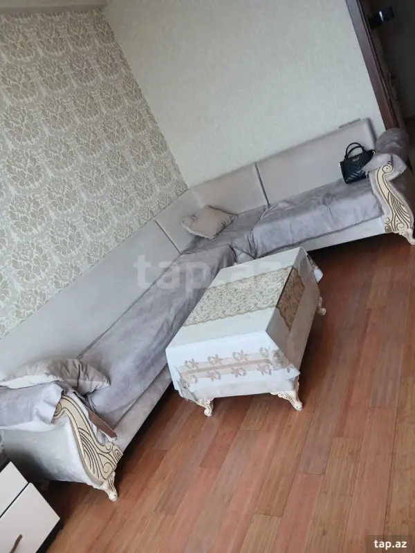 Kirayə verilir 2 otaqlı yeni tikili 60 m²