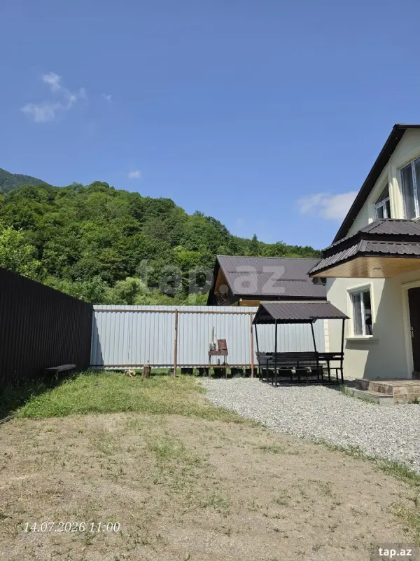Kirayə verilir 4 otaqlı həyət evi 100 m²