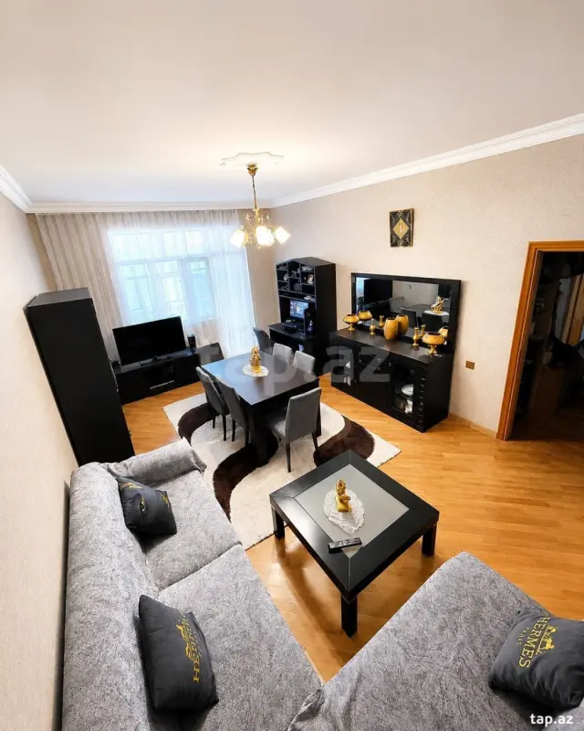 Satılır 2 otaqlı yeni tikili 80 m²