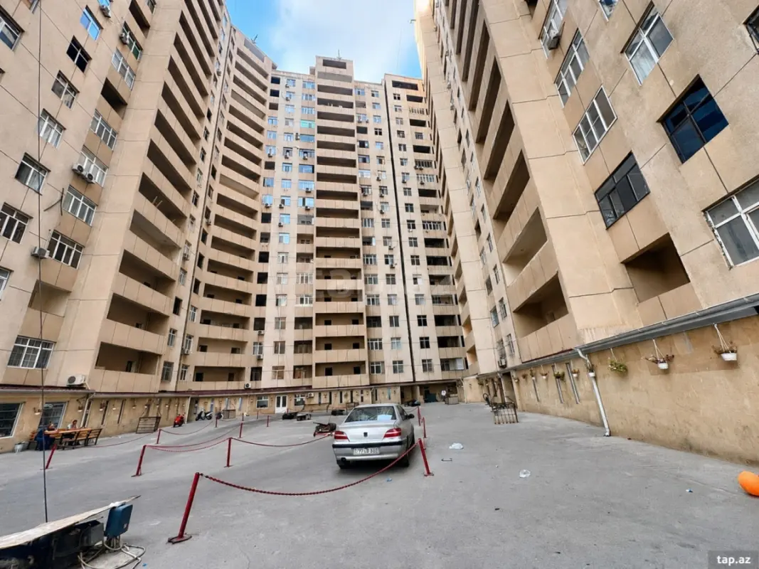 Satılır 3 otaqlı yeni tikili 185 m²