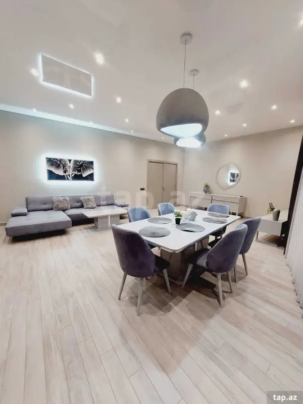Kirayə verilir 3 otaqlı yeni tikili 145 m²