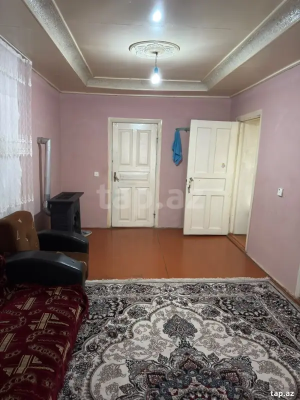 Satılır 5 otaqlı həyət evi 802 m²