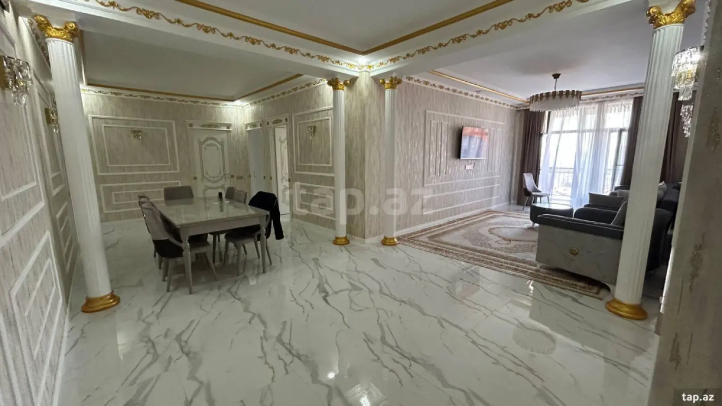 Kirayə verilir 3 otaqlı yeni tikili 156 m²