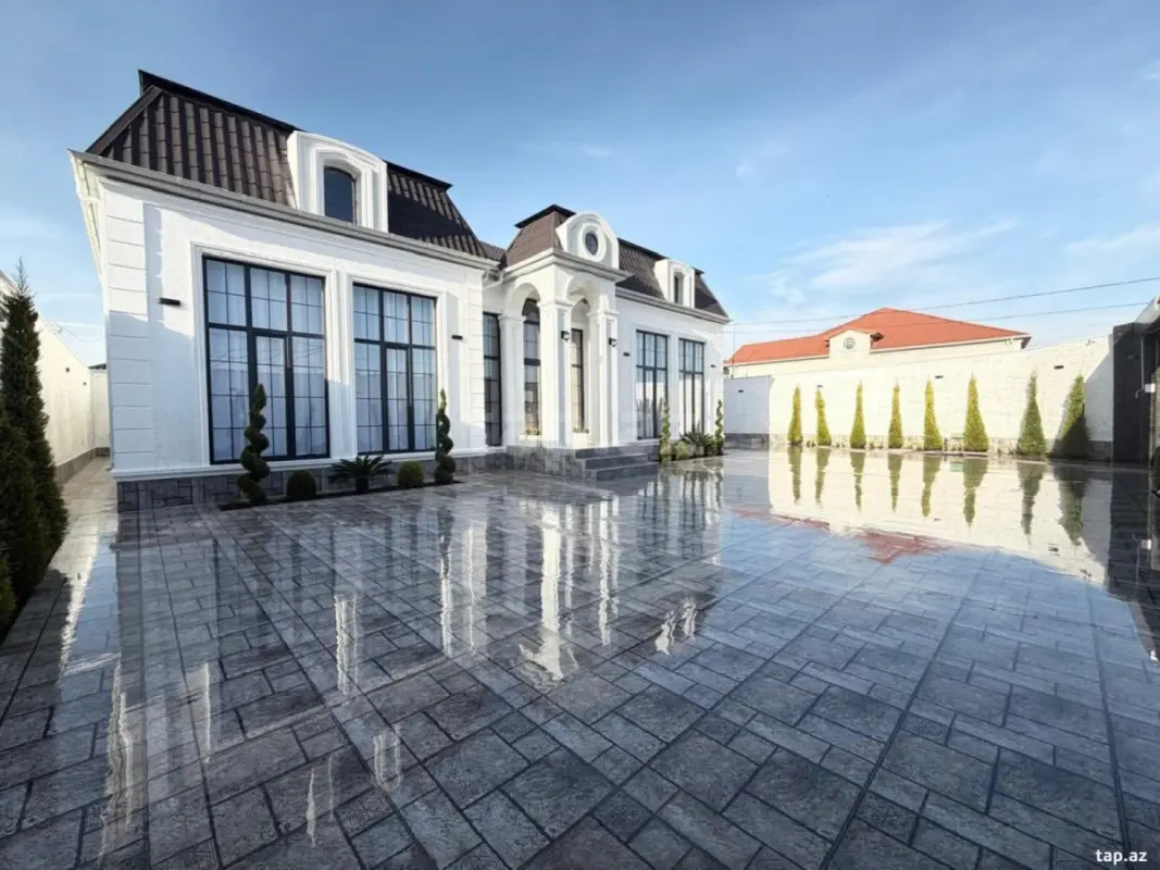 Satılır 4 otaqlı həyət evi 250 m²