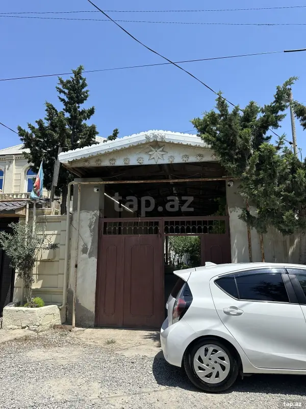 Satılır 5 otaqlı həyət evi 430 m²