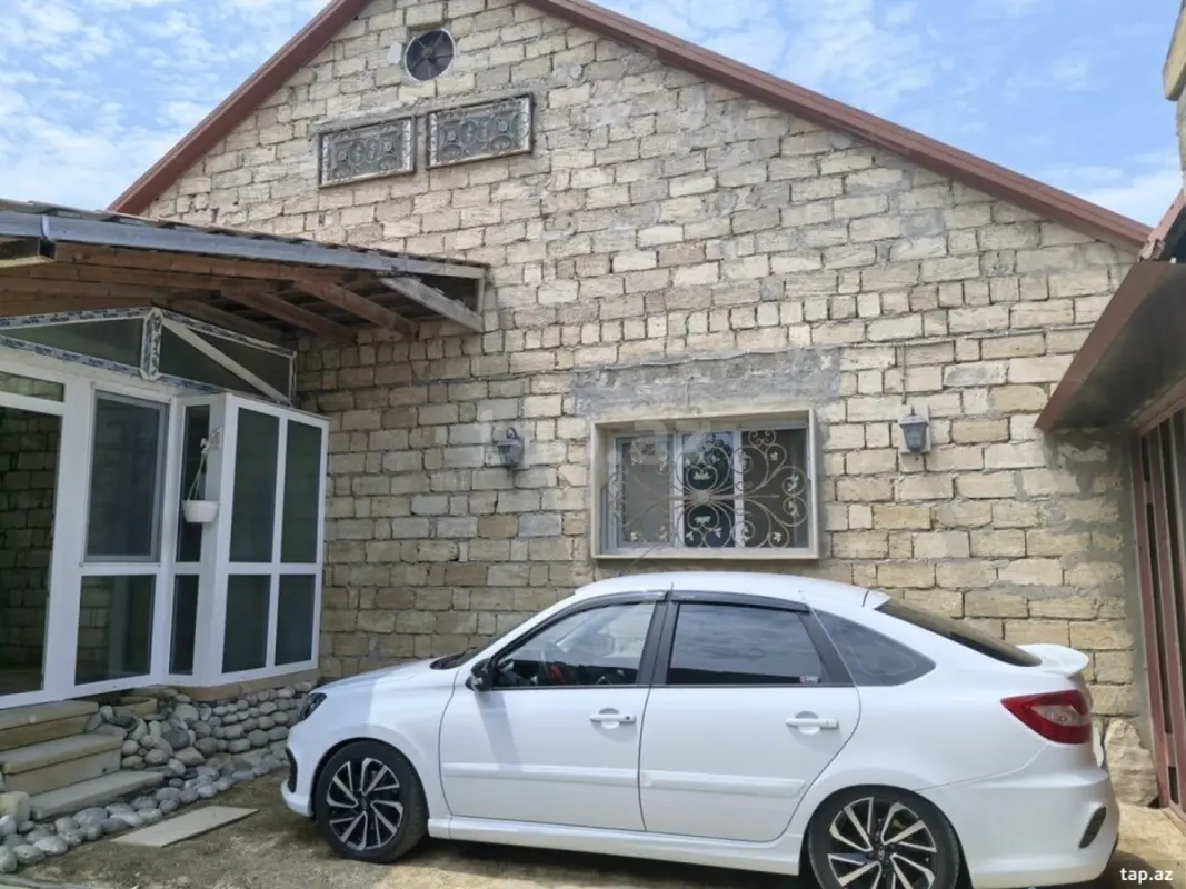 Kirayə verilir 2 otaqlı həyət evi 120 m²