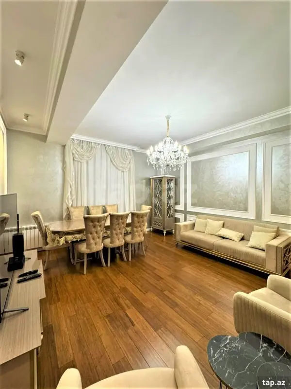 Kirayə verilir 3 otaqlı yeni tikili 150 m²
