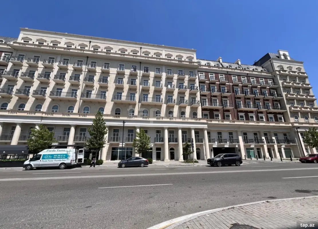 Satılır 4 otaqlı yeni tikili 136 m²
