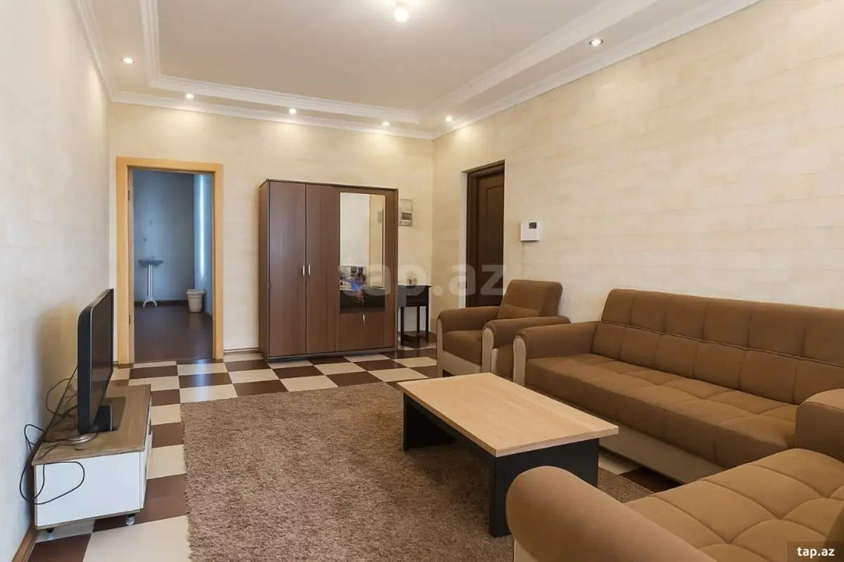 Kirayə verilir 3 otaqlı yeni tikili 125 m²