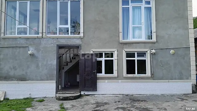 Kirayə verilir 2 otaqlı həyət evi 60 m² — Qax 2 otaq 60.00 m²