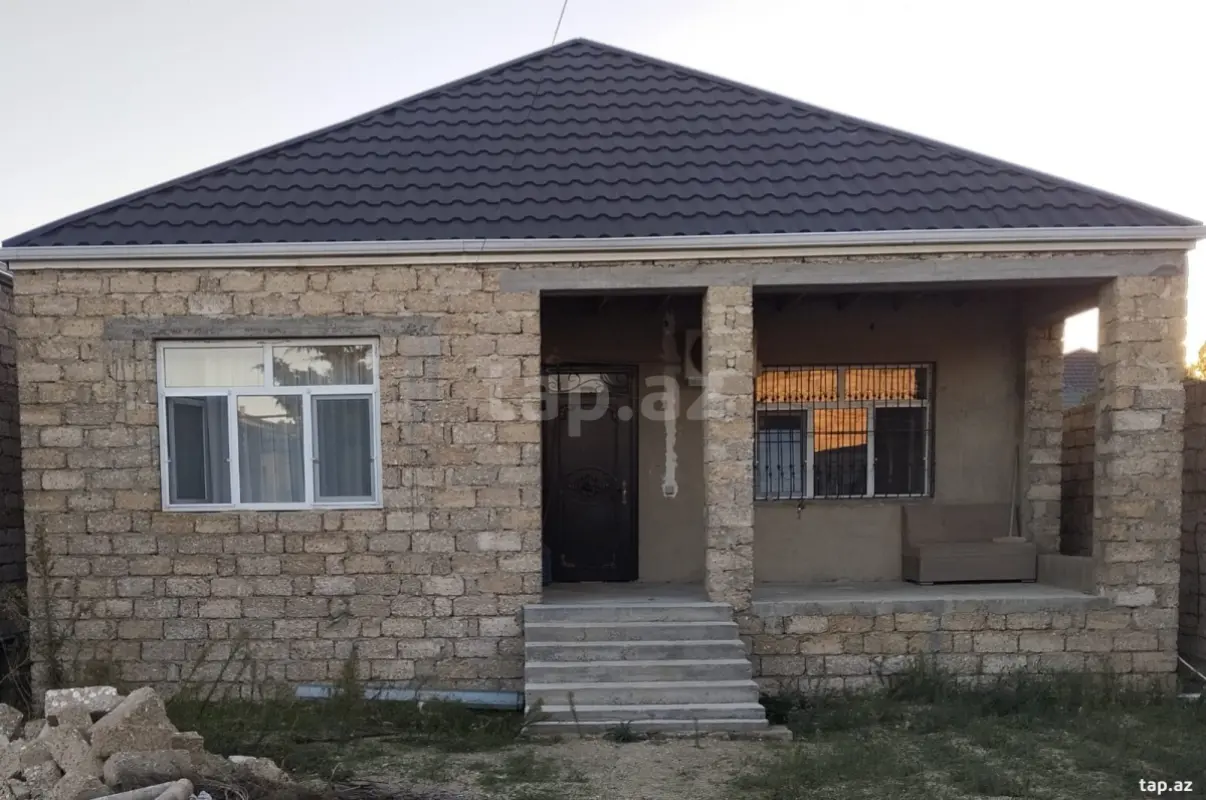 Satılır 3 otaqlı həyət evi 113 m²