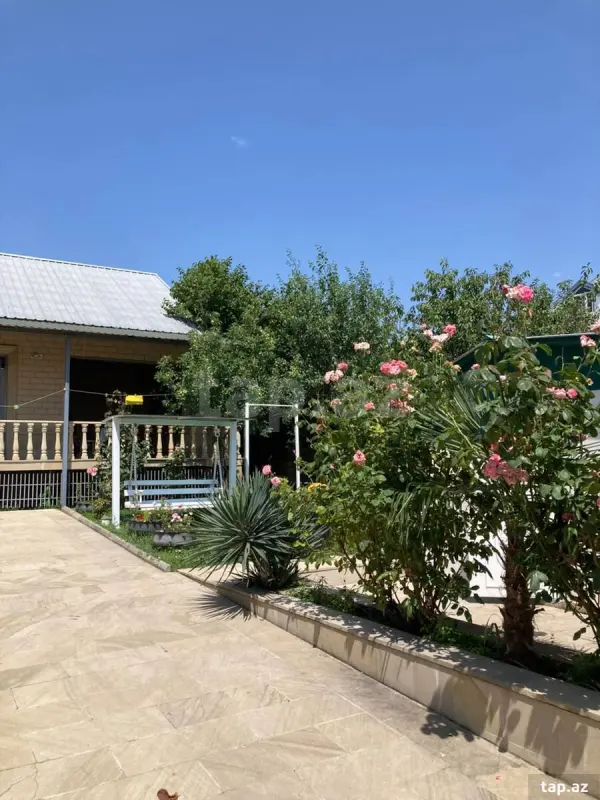 Kirayə verilir 4 otaqlı həyət evi 250 m²