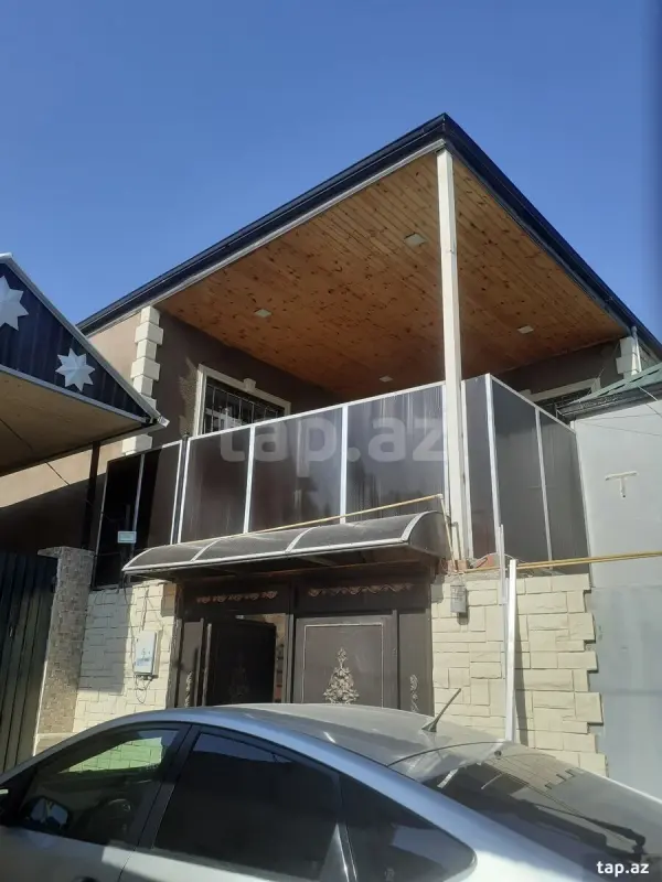Satılır 5 otaqlı həyət evi 200 m²