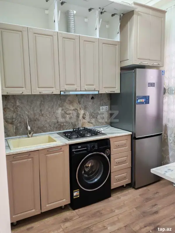 Kirayə verilir 2 otaqlı yeni tikili 65 m²