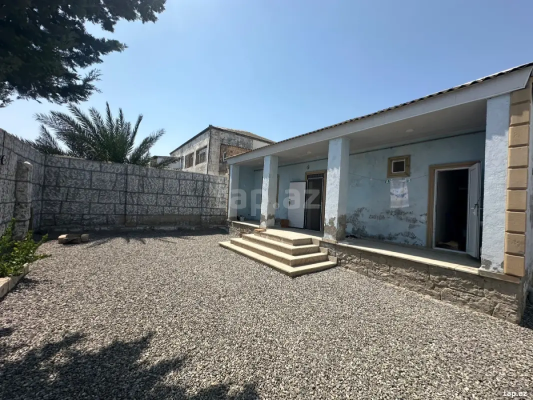 Satılır 4 otaqlı həyət evi 140 m²