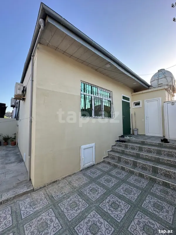 Satılır 5 otaqlı həyət evi 145 m²