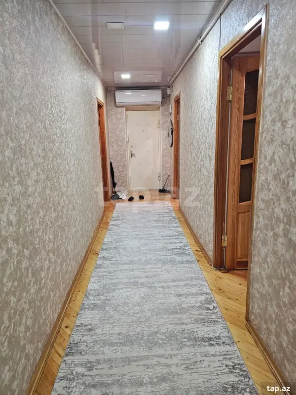 Satılır 5 otaqlı mənzil 100 m²
