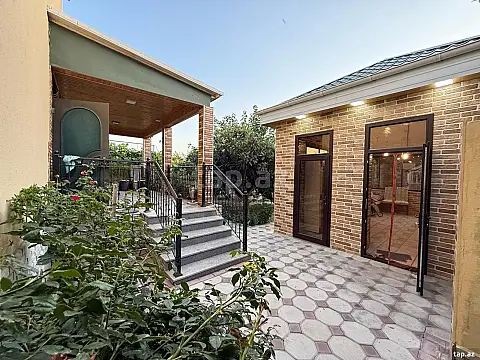 Satılır 4 otaqlı həyət evi 180 m² — Bakı, Novxanı 4 otaq 180.00 m²