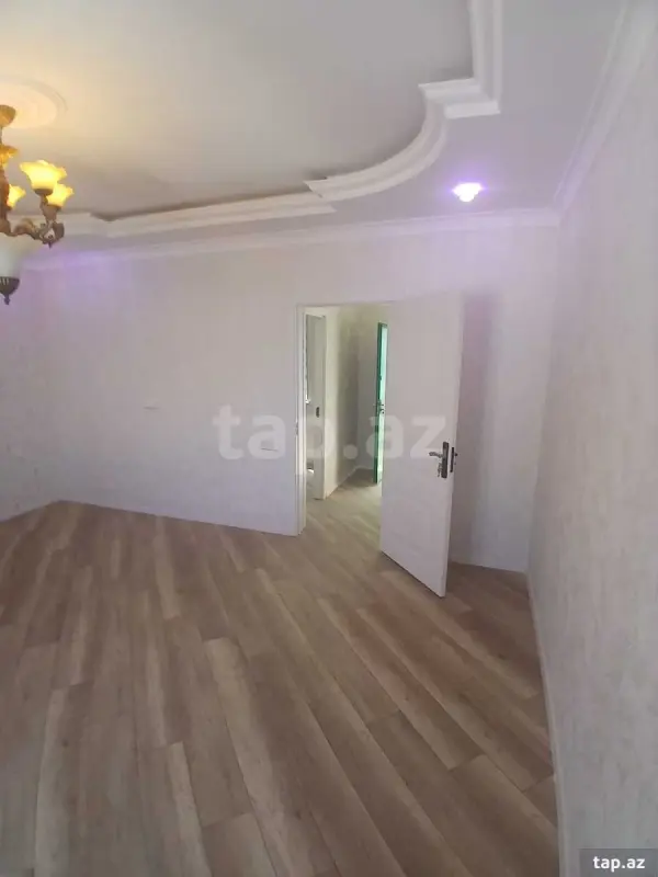 Satılır 5 otaqlı həyət evi 140 m²