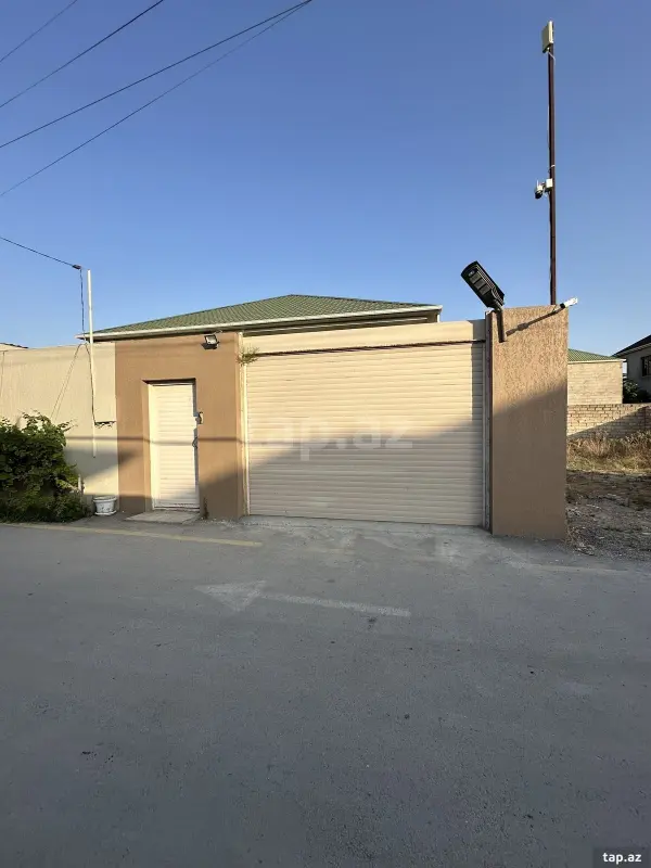 Satılır 4 otaqlı həyət evi 160 m²