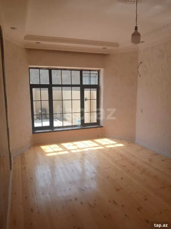 Satılır 5 otaqlı həyət evi 150 m²