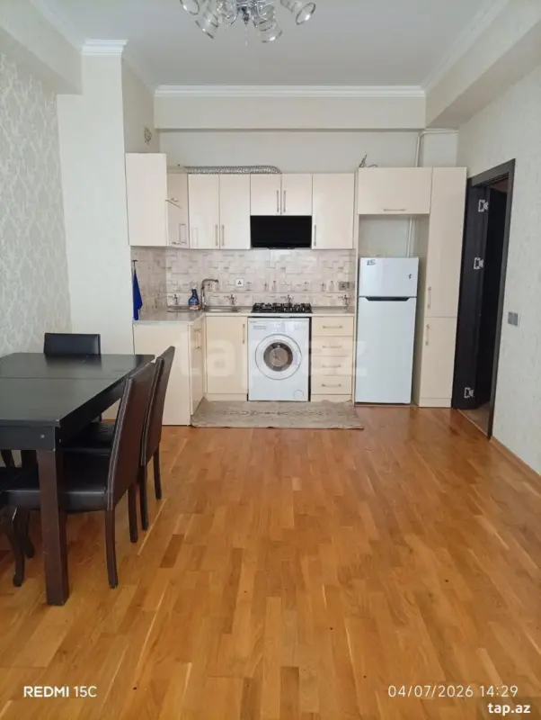 Kirayə verilir 3 otaqlı yeni tikili 65 m²