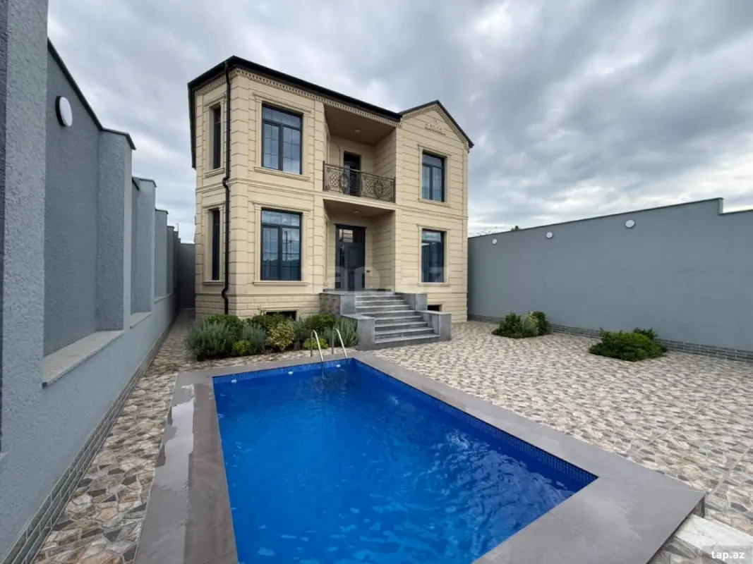 Satılır 4 otaqlı həyət evi 187 m²